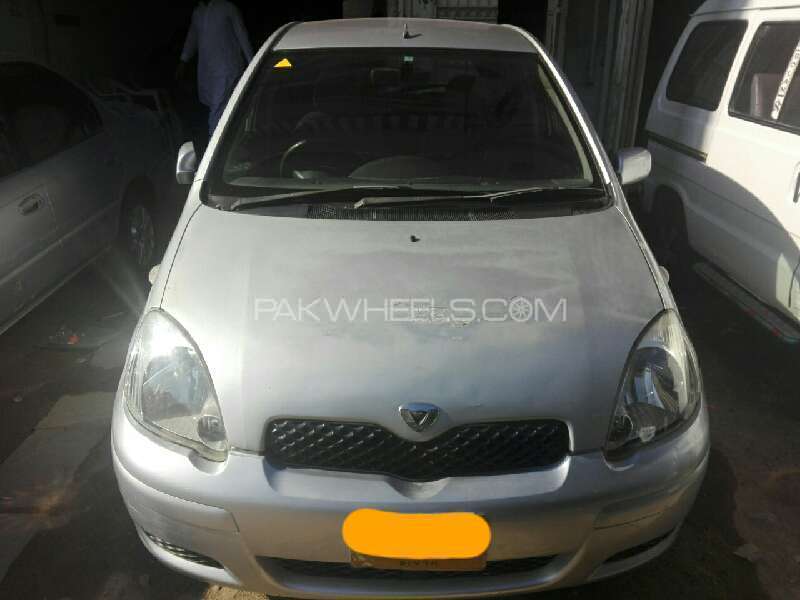Toyota Vitz 2003 for Sale in Karachi Image-1