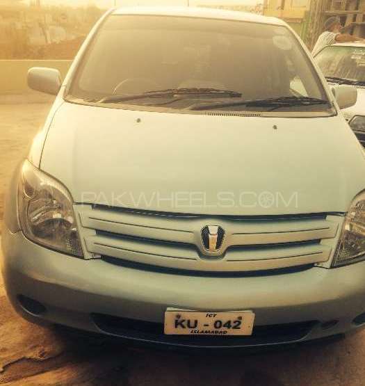 Toyota IST 2004 for Sale in Islamabad Image-1