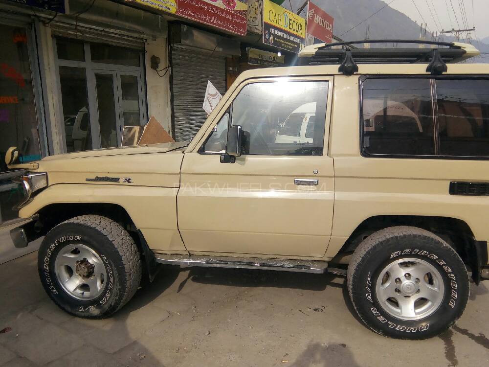 Toyota Land Cruiser 1985 for Sale in Muzaffarabad Image-1