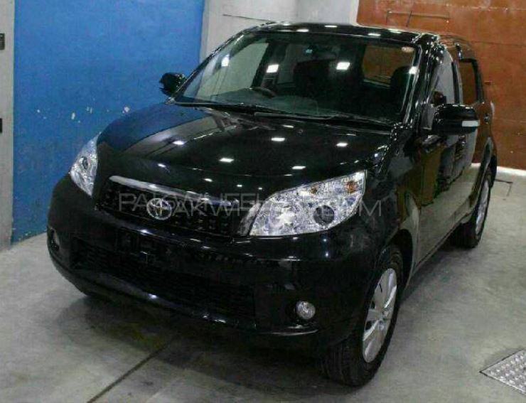 Toyota Rush 2011 for Sale in Hyderabad Image-1