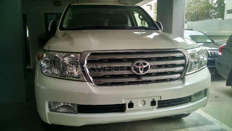 Toyota Land Cruiser 2011 for Sale in Karachi Image-1