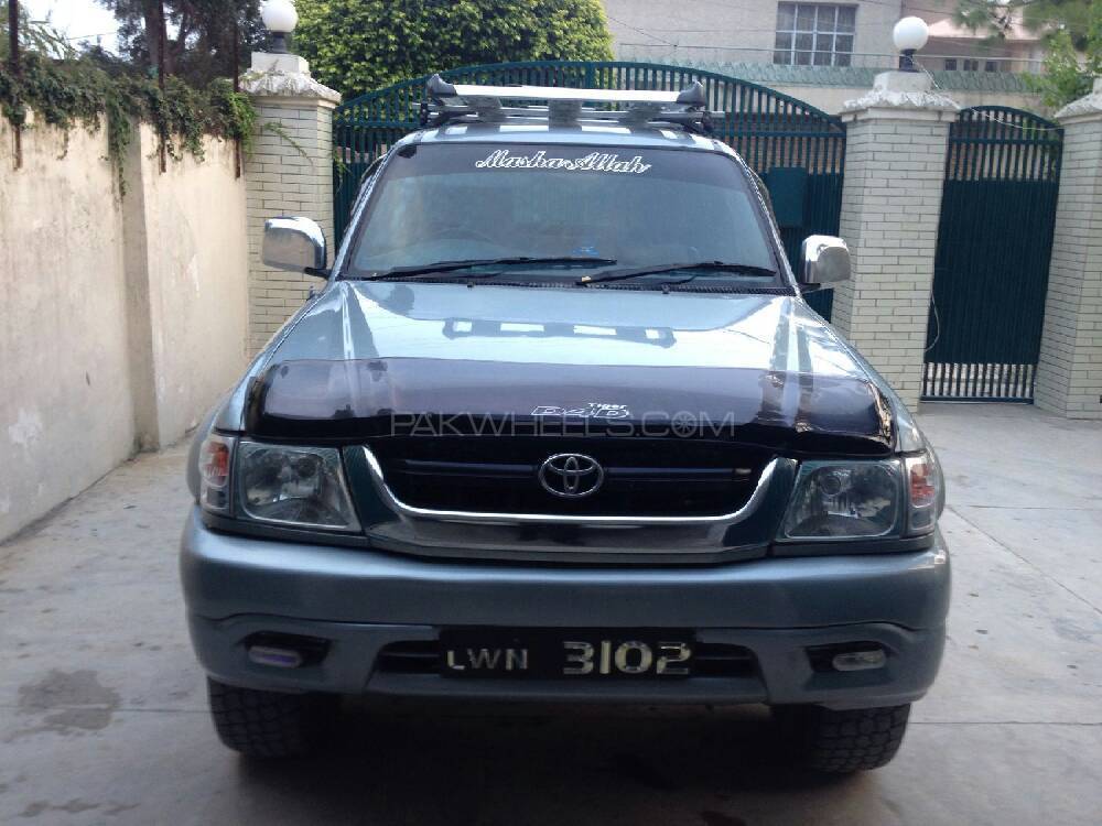 Toyota Hilux 2003 for Sale in Islamabad Image-1