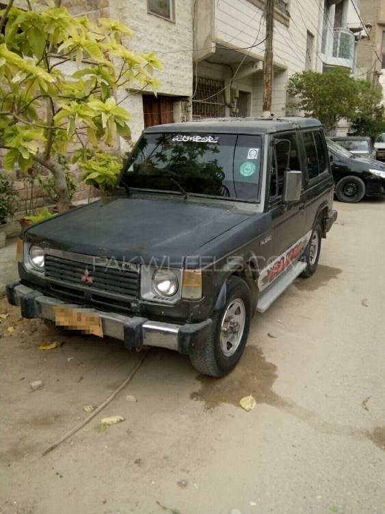 Mitsubishi Pajero 1987 for Sale in Karachi Image-1