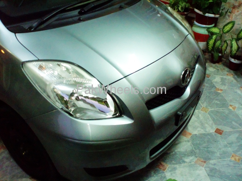Toyota Vitz 2008 for Sale in Karachi Image-1