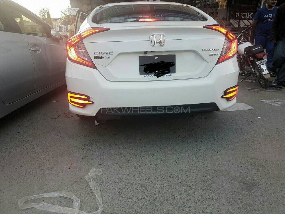 Honda civic 2017 rear full led reflector available Image-1