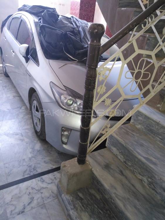 Toyota Prius 2012 for Sale in Sargodha Image-1