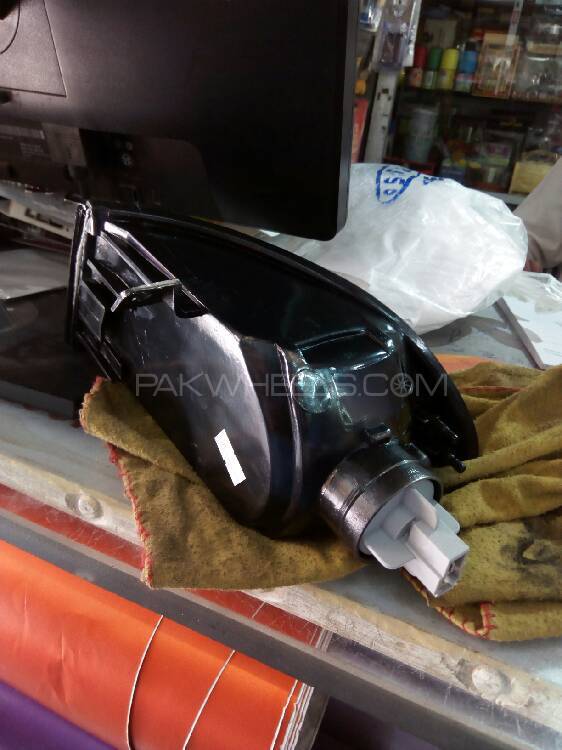 Honda Civic 1995 JDM Smoke Headlights For Sell Honda Civic 1995 JDM Smoke Headlights For Sell Image-10