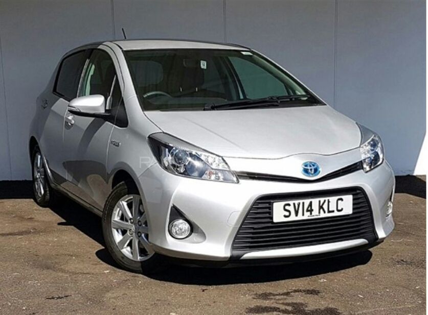 Toyota Yaris 2014 for Sale in Islamabad Image-1