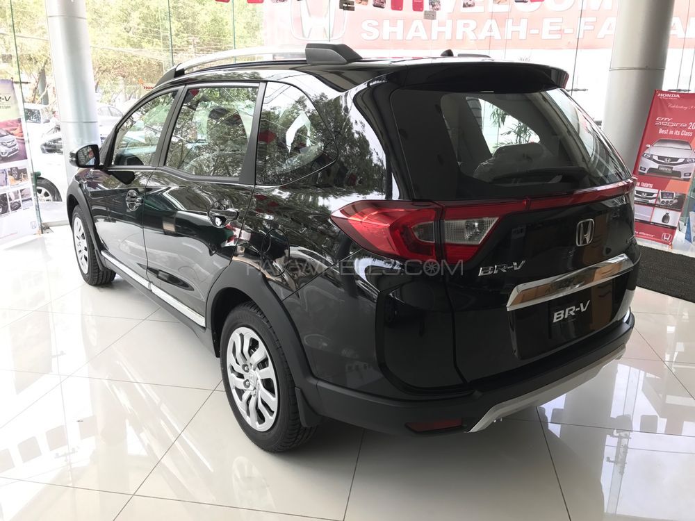 Honda BR-V 2017 for sale in Karachi | PakWheels Honda BR-V 2017 for sale in Karachi | PakWheels