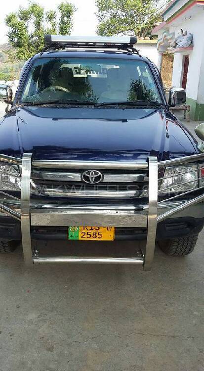 Toyota Hilux 2003 for Sale in Mirpur A.K. Image-1