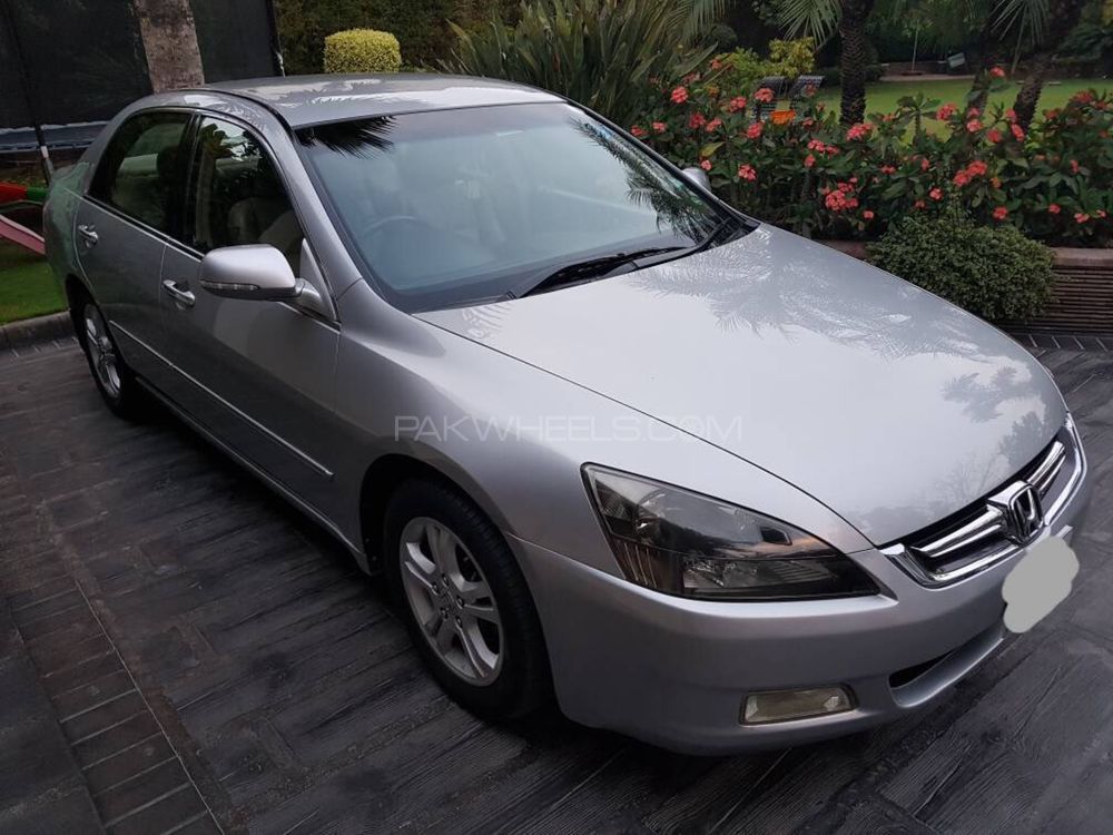 Honda Accord 2008 for Sale in Lahore Image-1