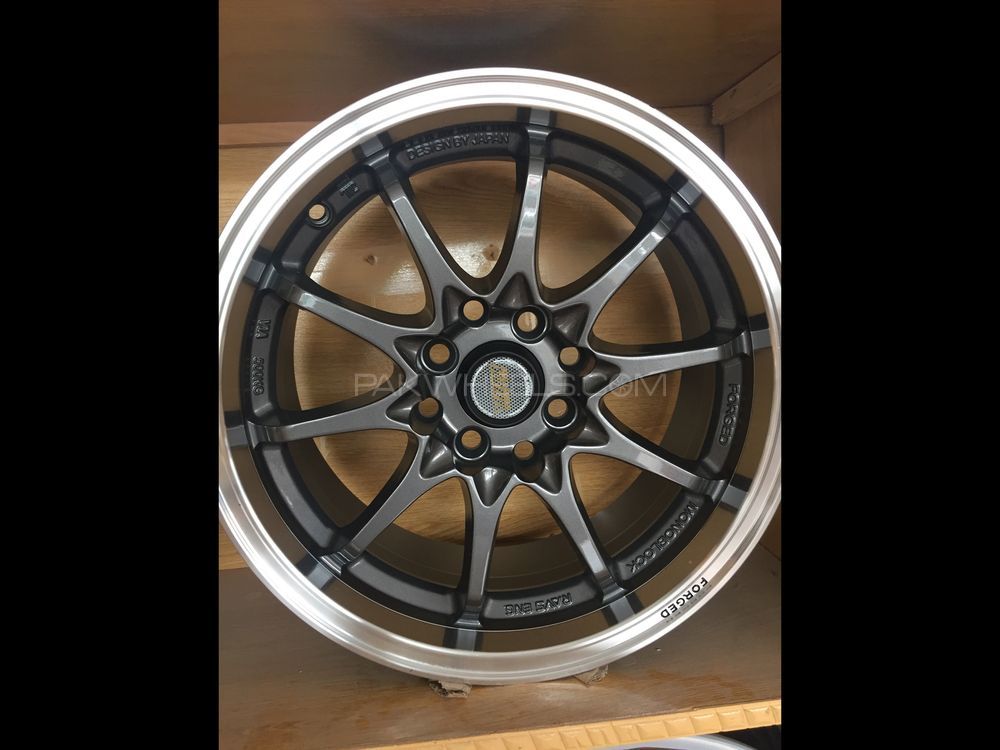 VOLKS RAYS CE 28 15 INCH NEW RIMS Image-1