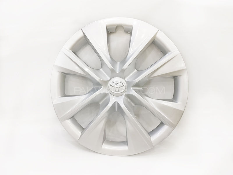  X8 Wheels Cover Corolla 15" Silver- DB 2015 Image-1