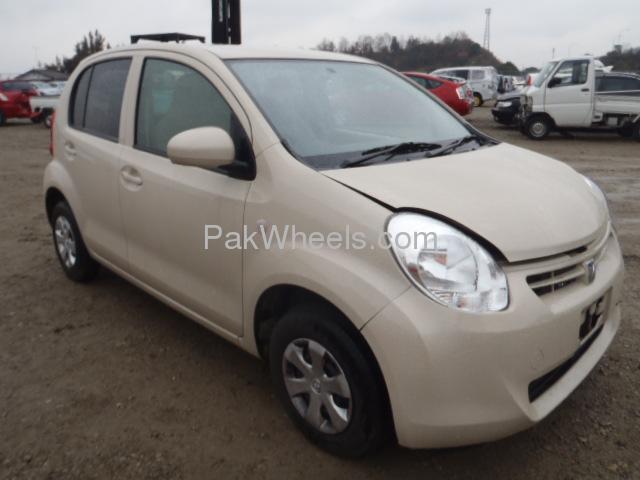 Toyota Passo 2010 for Sale in Karachi Image-1