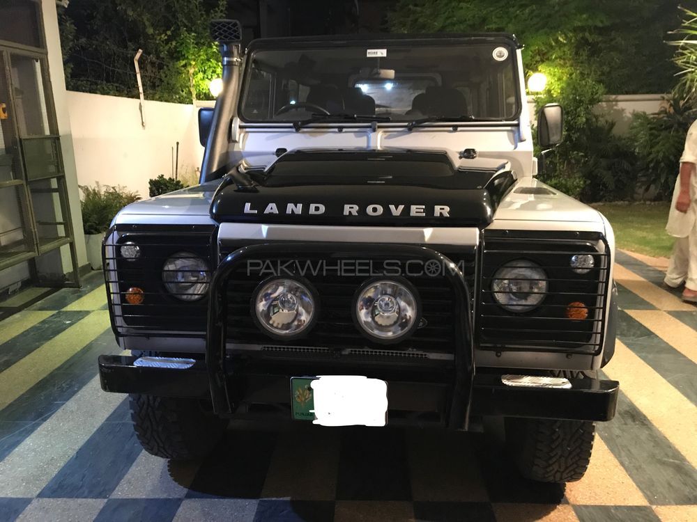 Land Rover Defender 2015 for Sale in Lahore Image-1