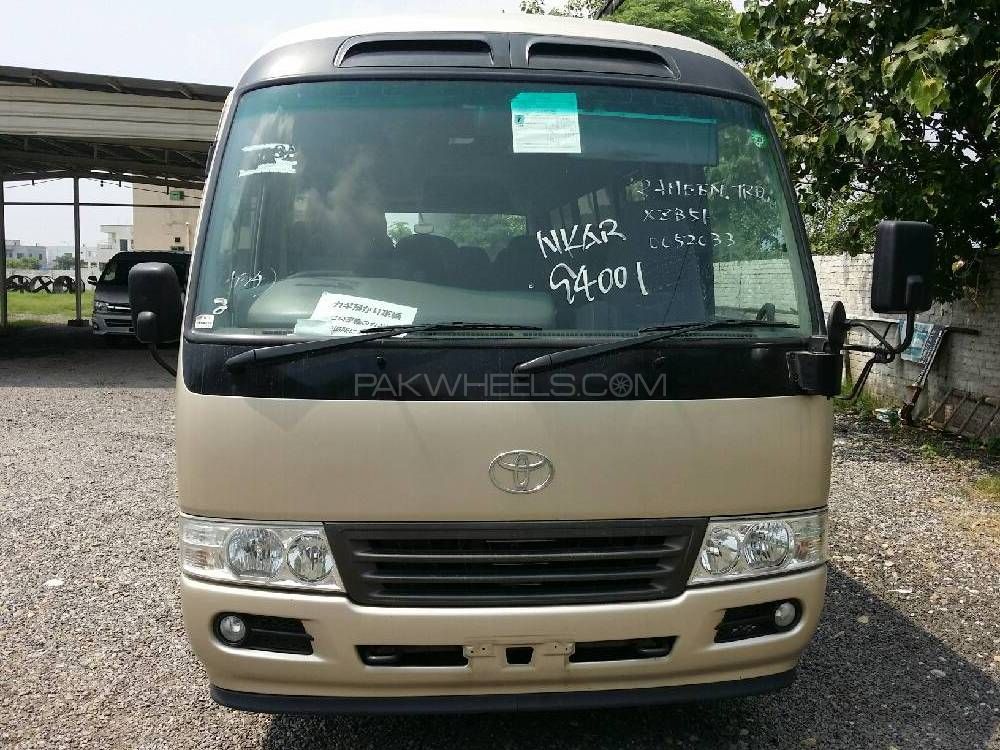 Toyota Coaster 2012 for Sale in Gujranwala Image-1