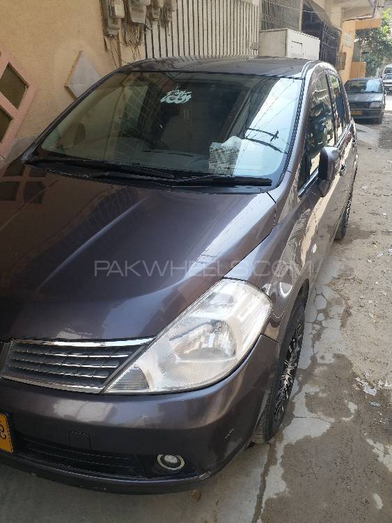 Nissan Tiida 2007 for Sale in Karachi Image-1