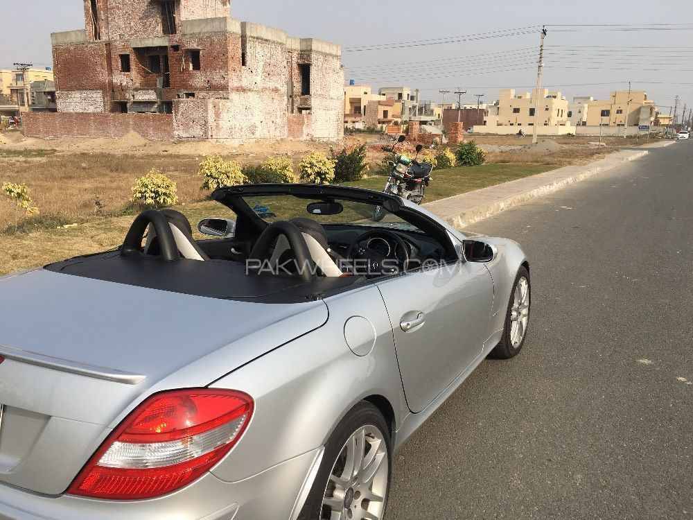 Mercedes Benz SLK Class 2008 for Sale in Lahore Image-1