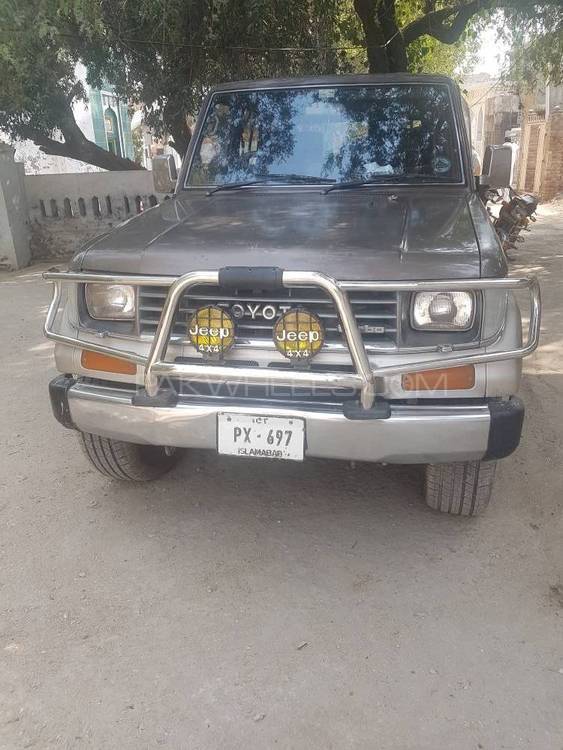 Toyota Land Cruiser 1990 for Sale in Bhera Image-1