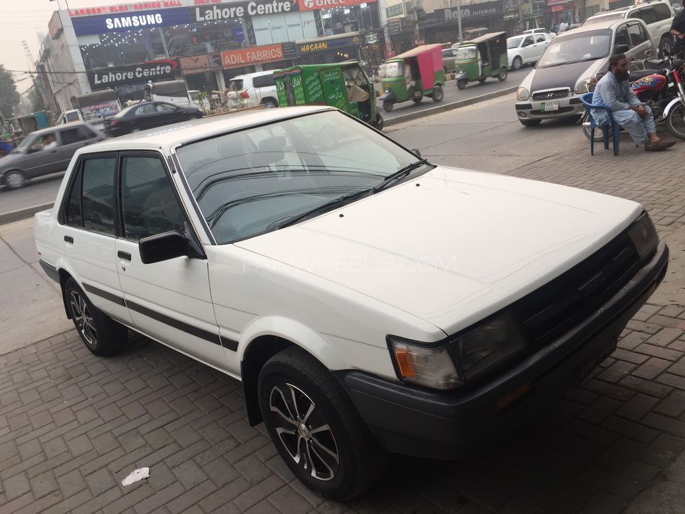 Toyota Corolla 1985 for Sale in Lahore Image-1
