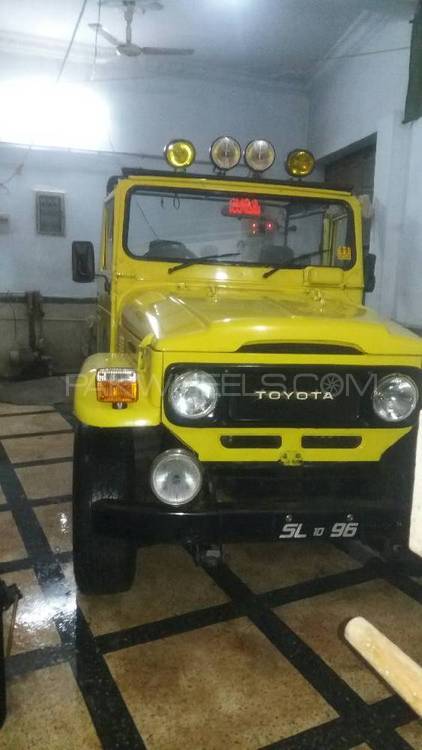 Toyota Fj Cruiser 1984 for Sale in Peshawar Image-1