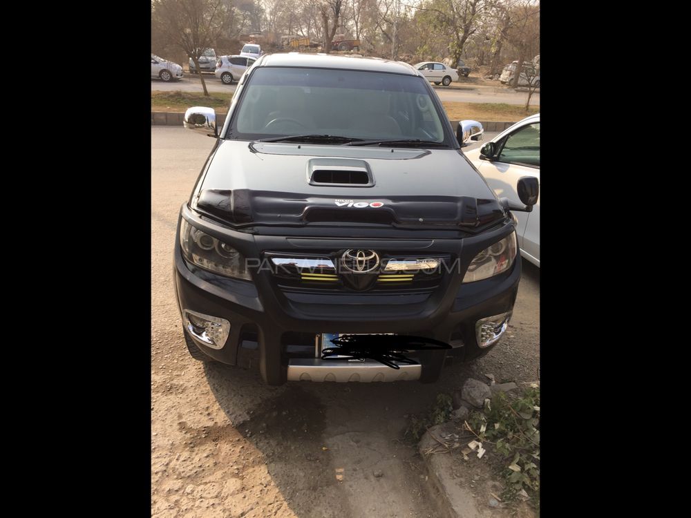 Toyota Hilux 2005 for Sale in Islamabad Image-1