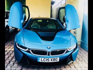 Slide_bmw i8 2015 20666517