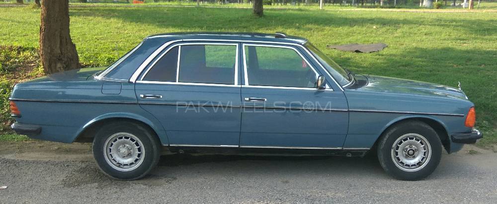 Mercedes Benz D Series 1983 for Sale in Islamabad Image-1