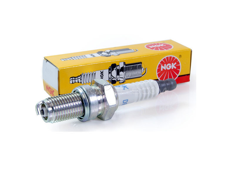 NGK C7HSA Standard Spark Plug For Bike 70cc Image-1