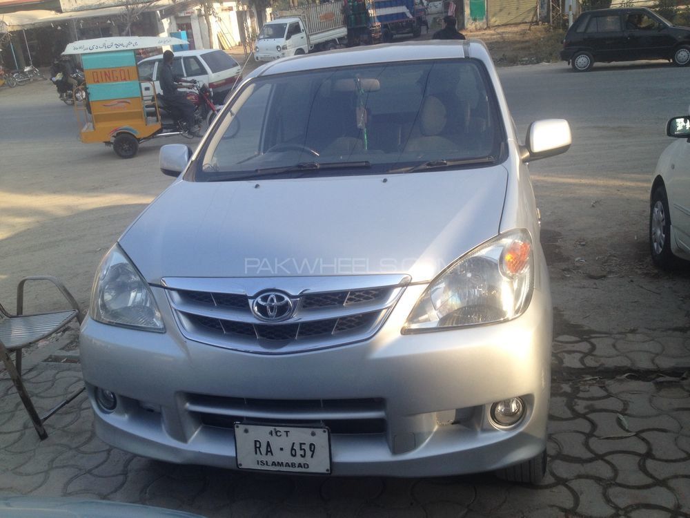 Toyota Avanza 2011 for Sale in Dina Image-1