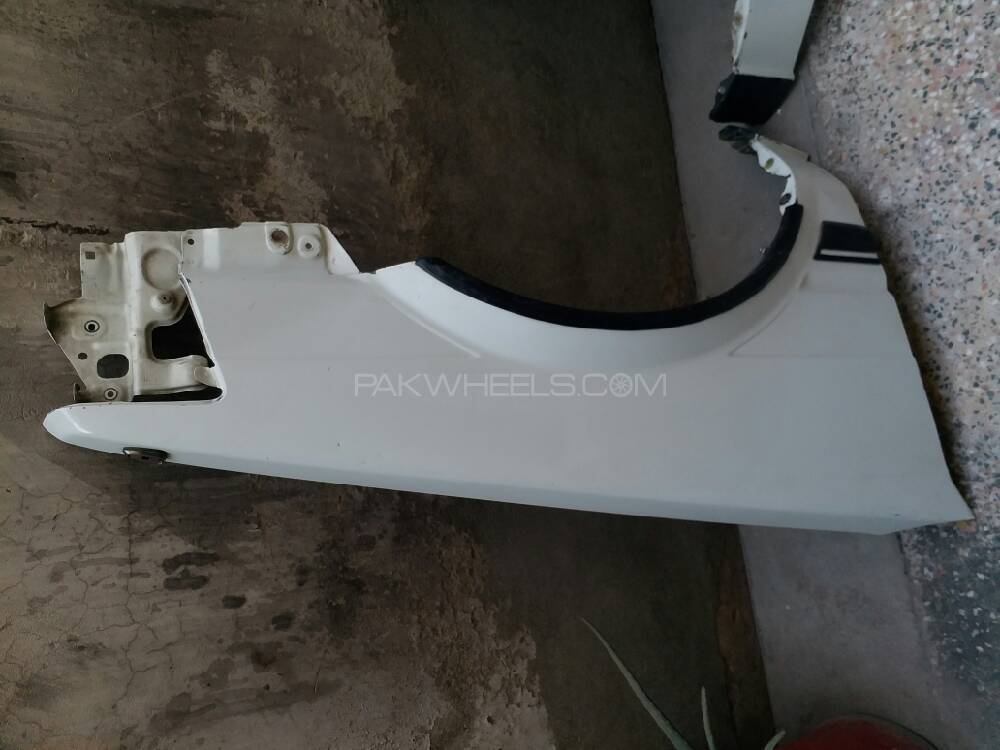 Toyota Corolla 1986 GT Front Fenders For Sell Image-1