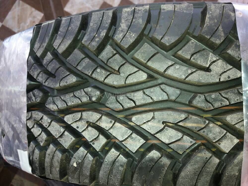 tyre and Alloy Rim Image-1