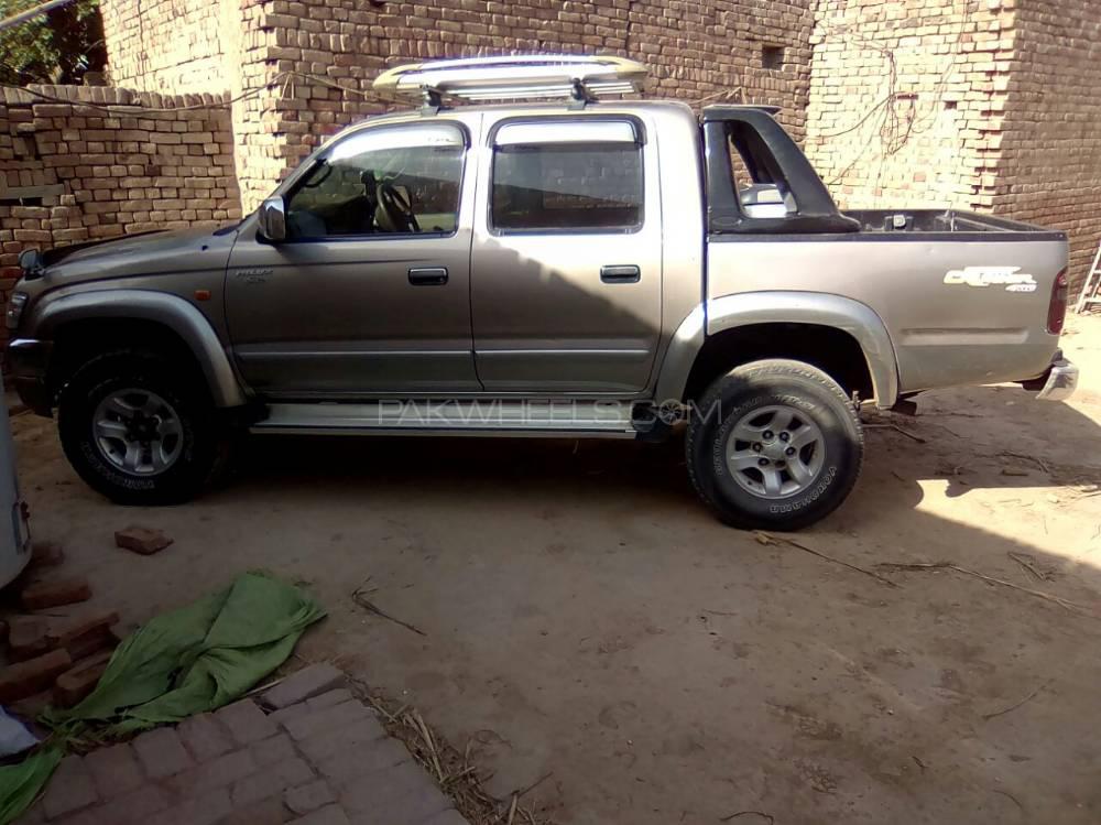Toyota Hilux 2008 for Sale in Lahore Image-1
