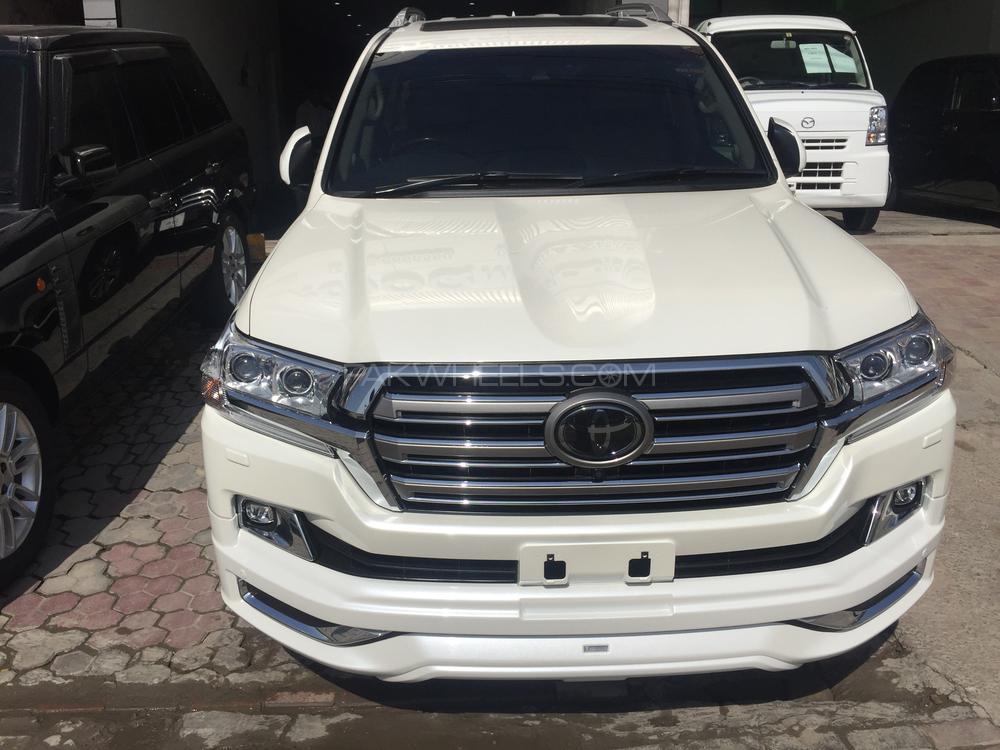 Toyota Land Cruiser 2017 for Sale in Lahore Image-1