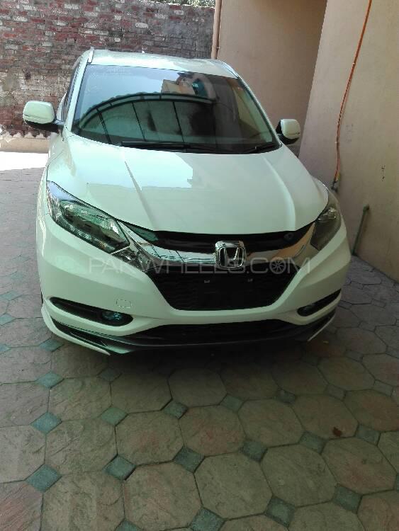 Honda Vezel 2014 for Sale in Sialkot Image-1
