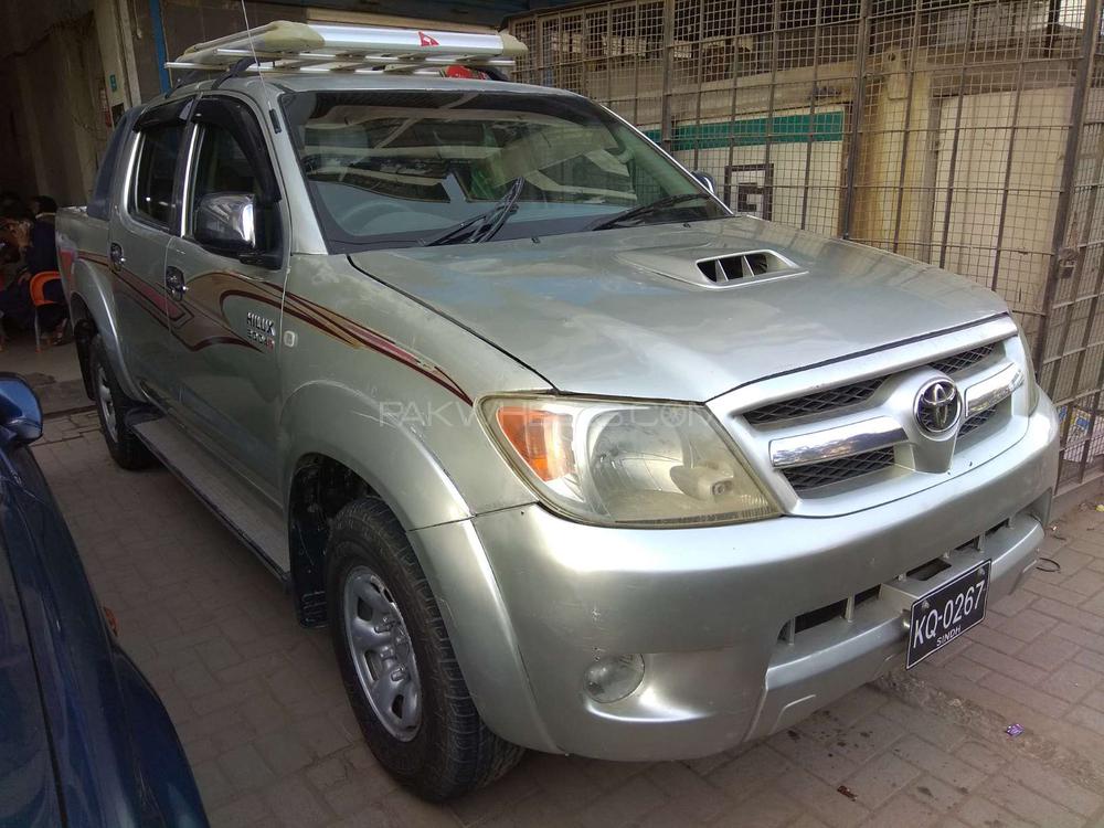 Toyota Hilux 2006 for Sale in Karachi Image-1
