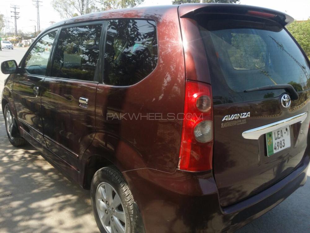 Toyota Avanza 2011 for Sale in Lahore Image-1