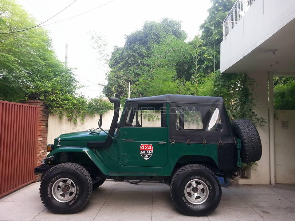 Toyota Land Cruiser 1967 for Sale in Lahore Image-1
