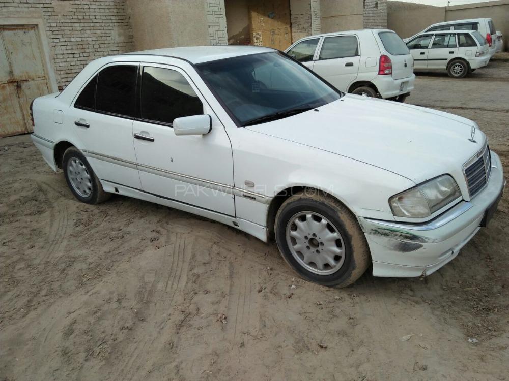 Mercedes Benz C Class 2000 for Sale in Multan Image-1