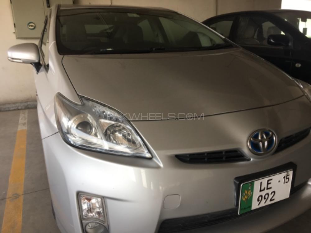Toyota Prius 2011 for Sale in Lahore Image-1