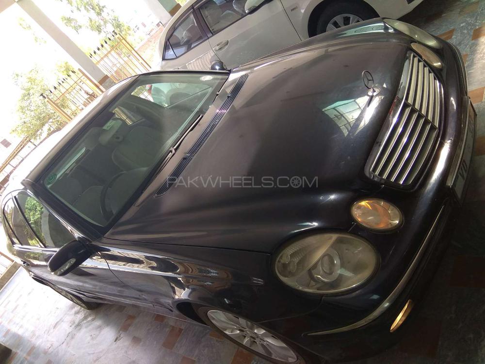 Mercedes Benz E Class 2006 for Sale in Peshawar Image-1