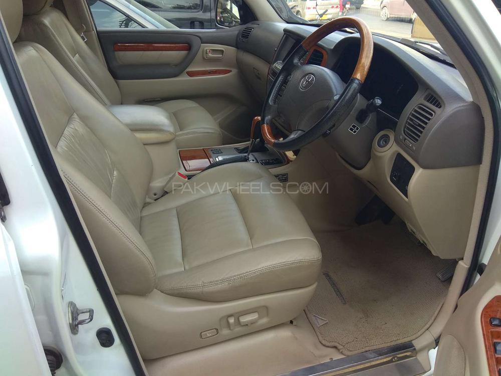 Toyota Land Cruiser 2003 for Sale in Karachi Toyota Land Cruiser 2003 for Sale in Karachi Image-3