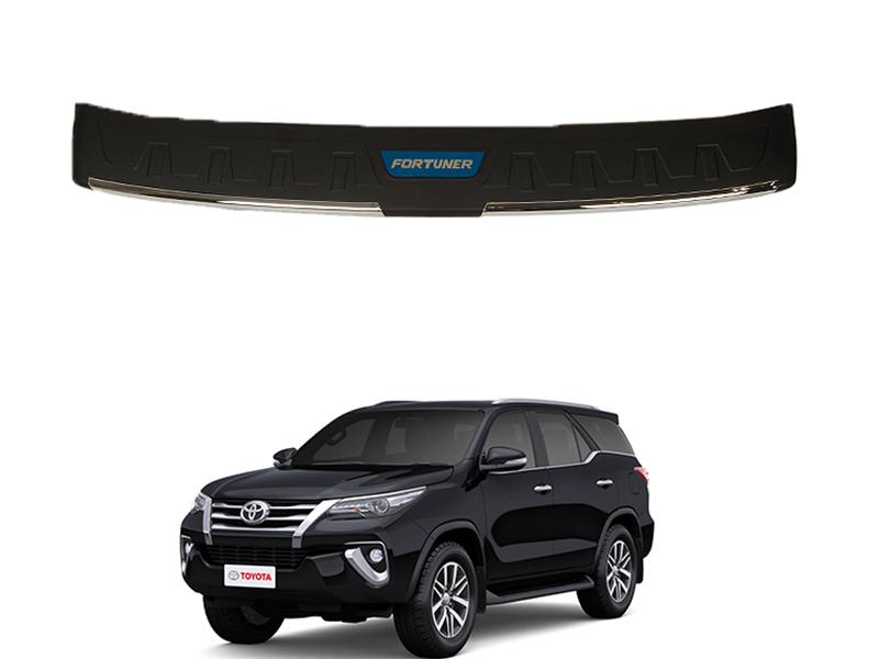Toyota Fortuner 2016-2018 Rear Bumper Protector Image-1