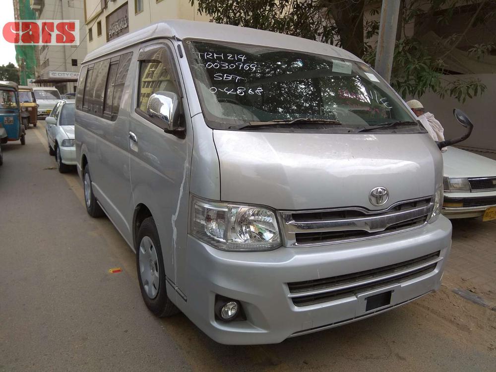 Toyota Hiace 2013 for Sale in Karachi Image-1