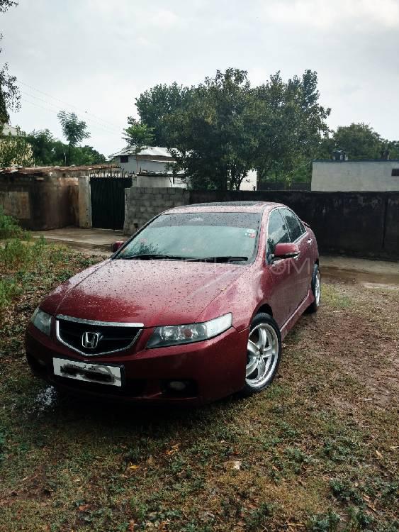 Honda Accord 2004 for Sale in Islamabad Image-1