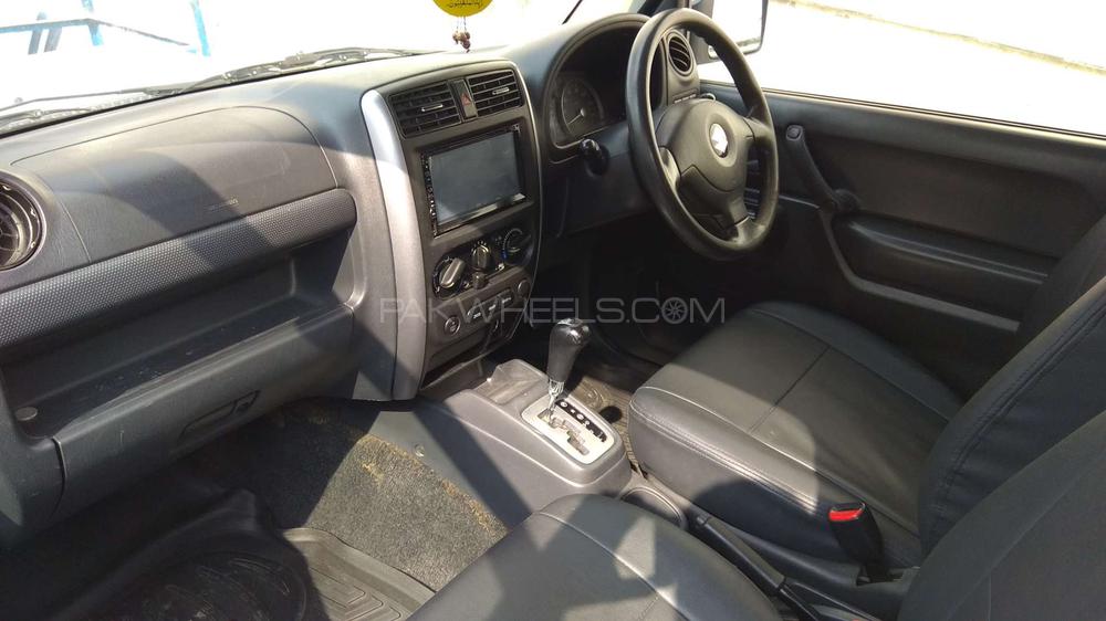 Suzuki Jimny Sierra 2010 for Sale in Lahore Suzuki Jimny Sierra 2010 for Sale in Lahore Image-3