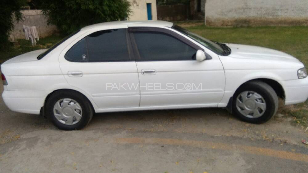 Nissan Sunny 2004 for Sale in Islamabad Image-1