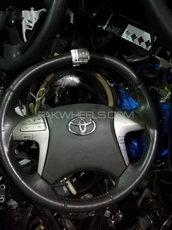 Toyota corolla 10th Generation Multimedia Steering wheel Image-1