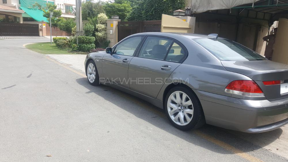 بی ایم ڈبلیو 7 سیریز 2004 for Sale in لاہور بی ایم ڈبلیو 7 سیریز 2004 for Sale in لاہور Image-10