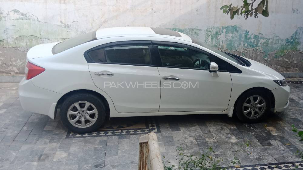 Honda Civic 2014 for Sale in Khanewal Image-1